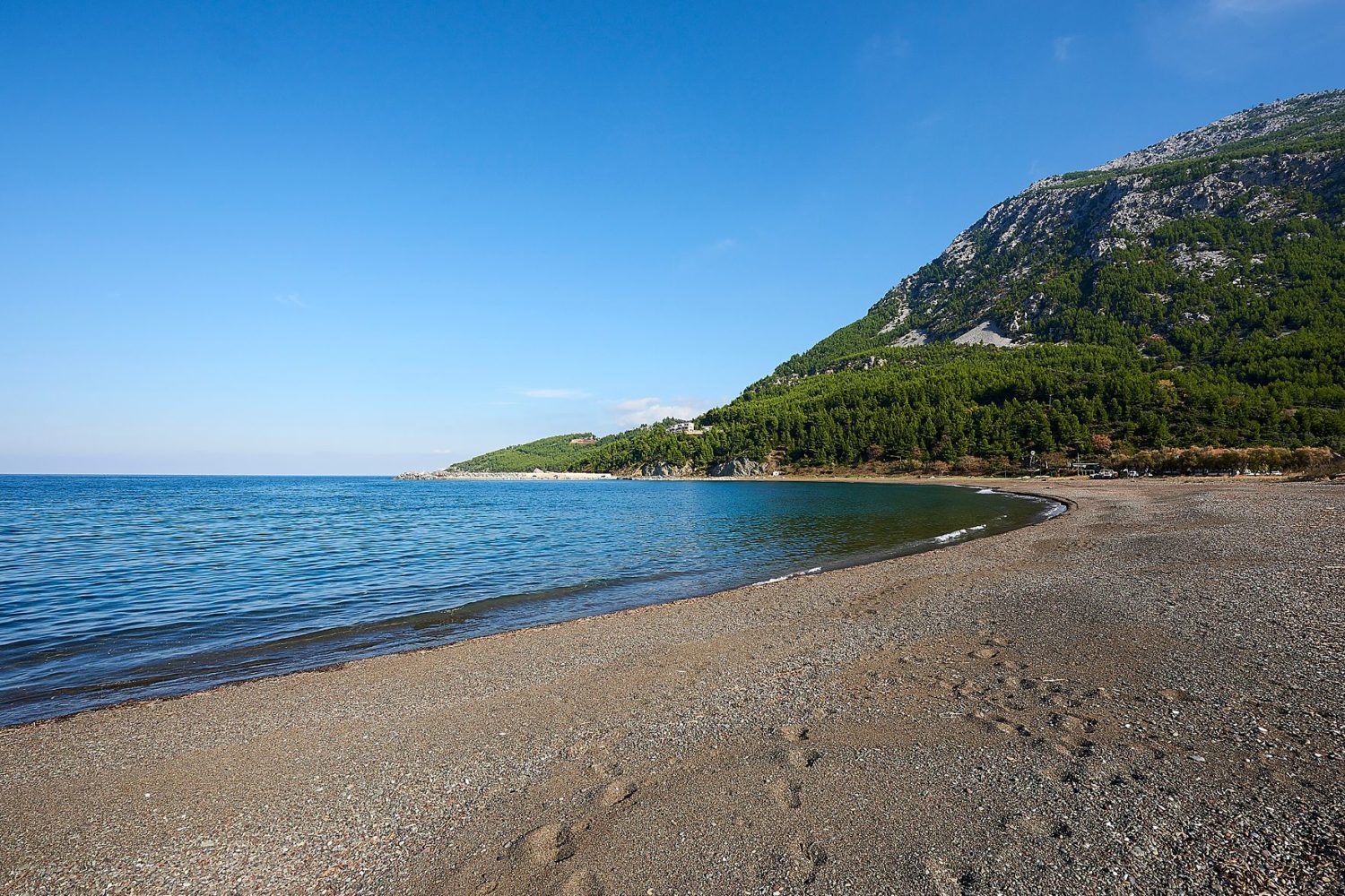 Μονοήμερη εκδρομή Παραλία Πήλι