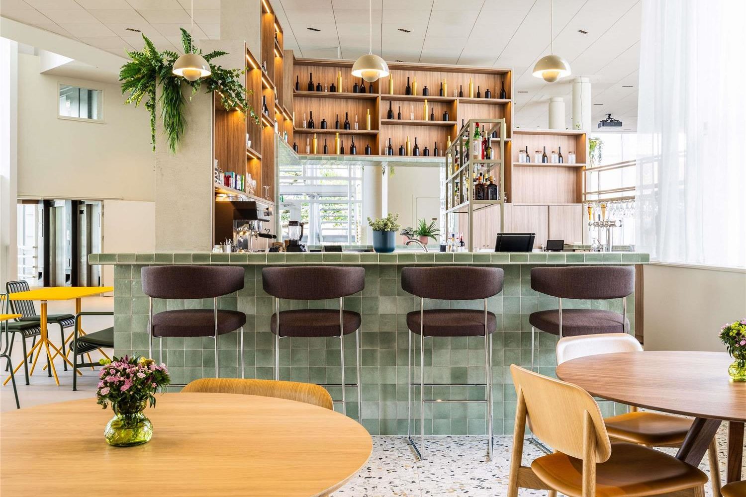 tetraimeri se brixelles briz gandi amversa