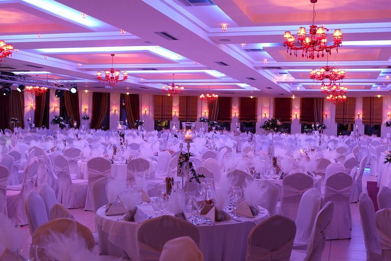 ekdromi sto milo xotikon ta trikala kai ta meteora ekdromi sto milo xotikon ta trikala kai ta meteora