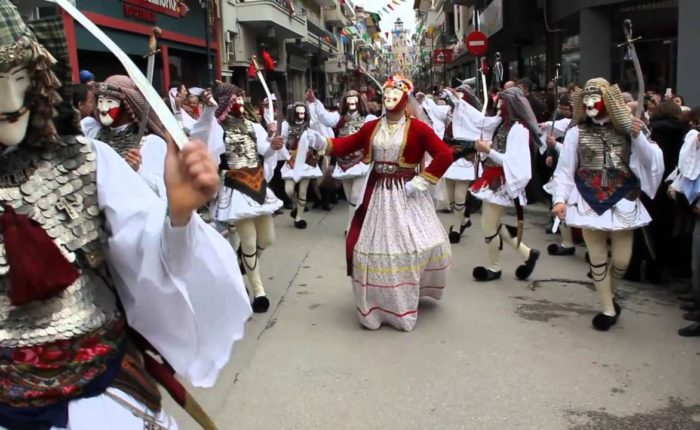 Excursion d'Halloween au carnaval de Naoussa