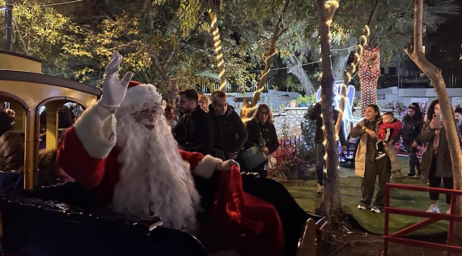 Excursion au parc ferroviaire de Noël de Kalamata