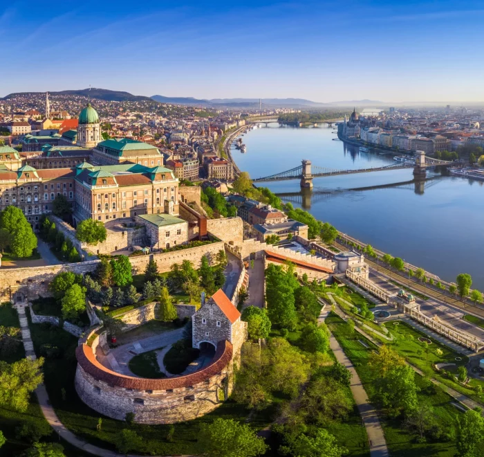 Tour del lunedì pulito a Praga Vienna Budapest