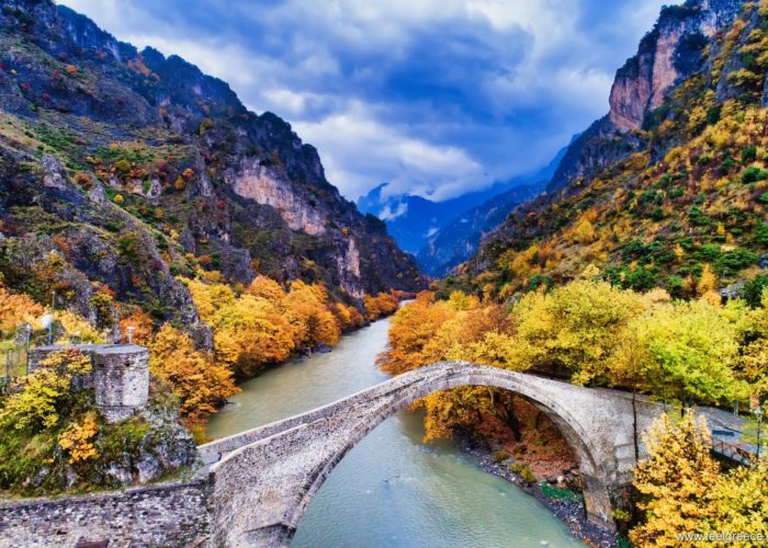 Excursion d'Halloween aux Tzamales personnalisés d'Ioannina