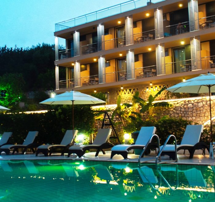 Двухлетняя экскурсия в Poros Spetses nafplio