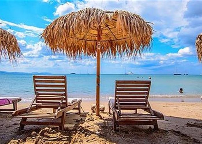 Θαλάσσια Μπάνια στην Αρτέμιδα