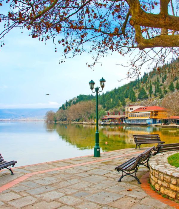 Πασχαλινή Εκδρομή Καστοριά – Πρέσπες – Καλαμπάκα